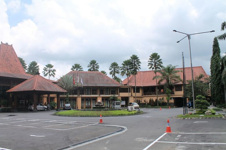 Hotel Laras Asri Resort And Spa