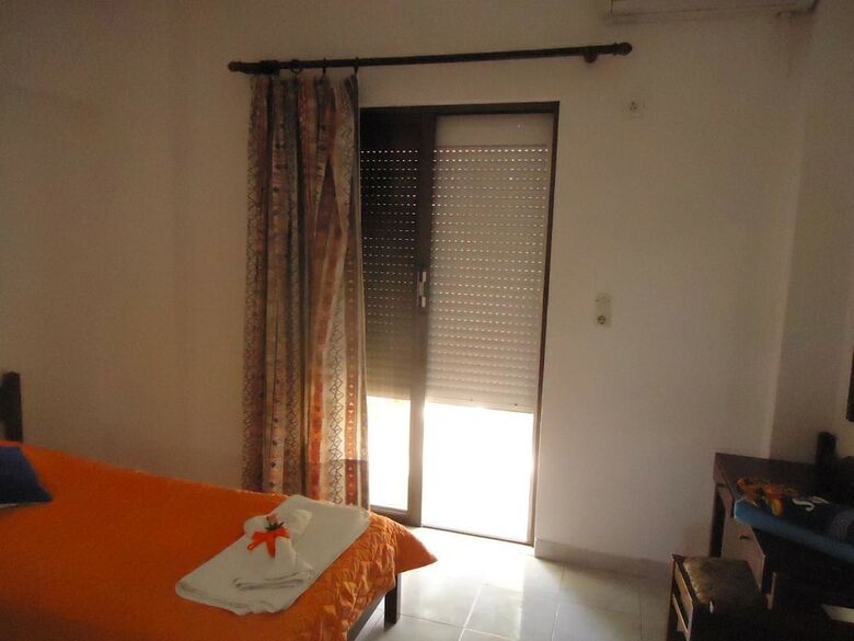 Aparthotel Hermes Studios