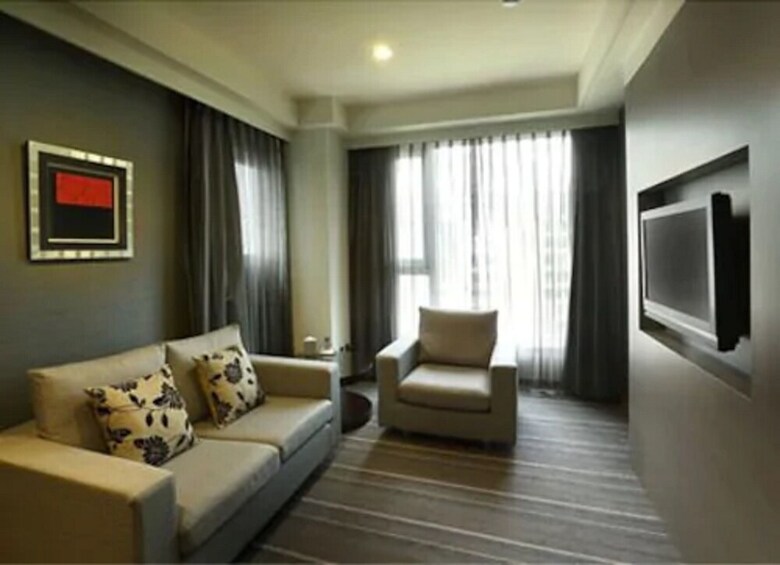 Urban Hotel 33