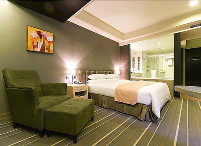 Urban Hotel 33