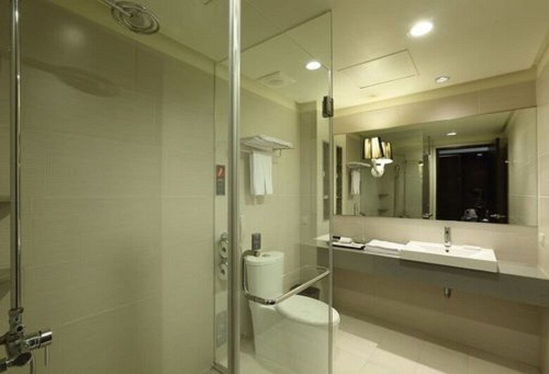 Urban Hotel 33