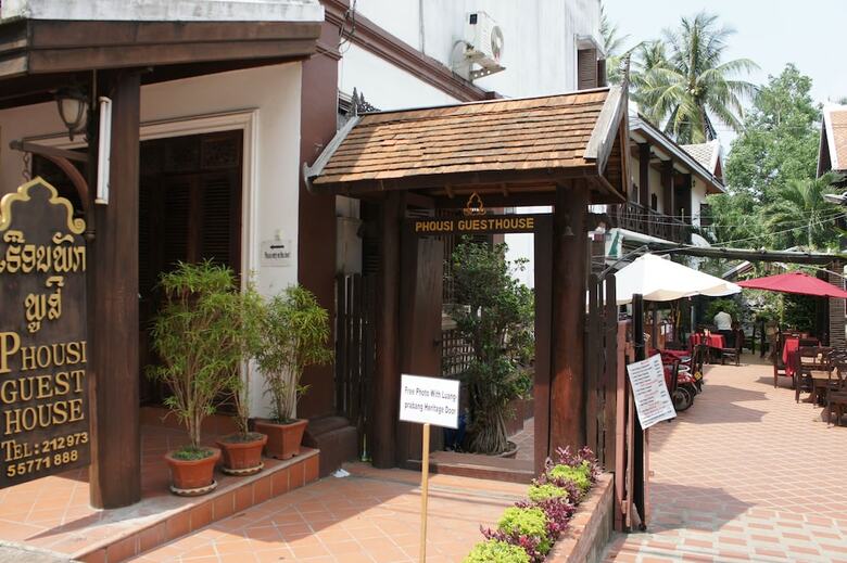 Hotel Phousi Guesthouse