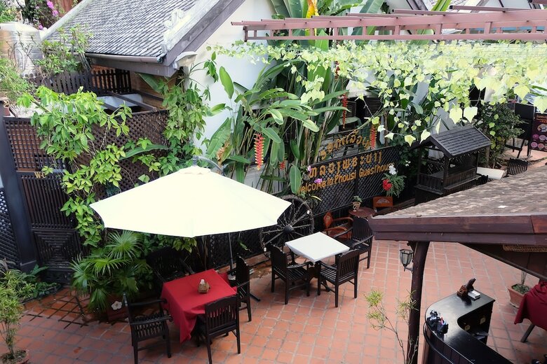 Hotel Phousi Guesthouse