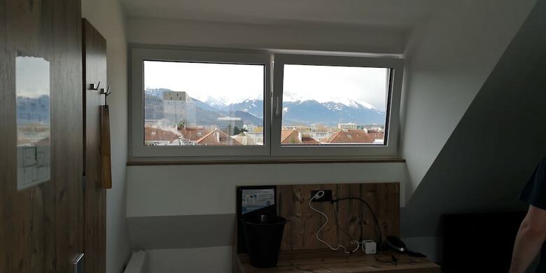 Binders Budget City-mountain Hotel