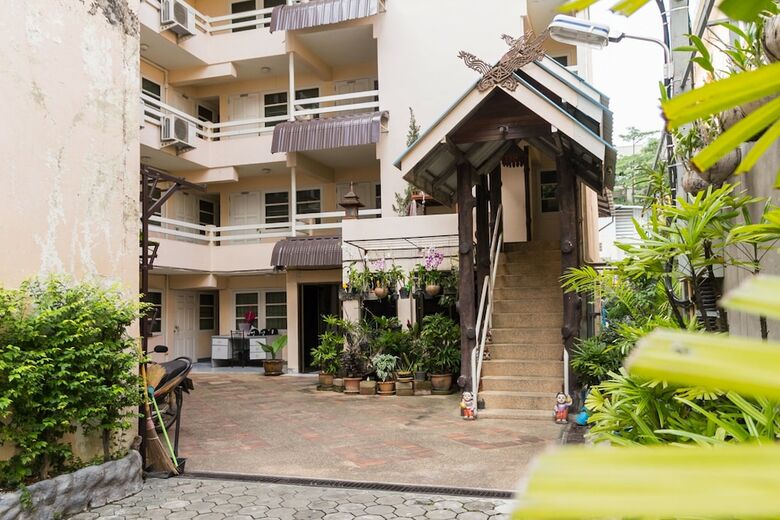 Hotel Jang Sripoom House