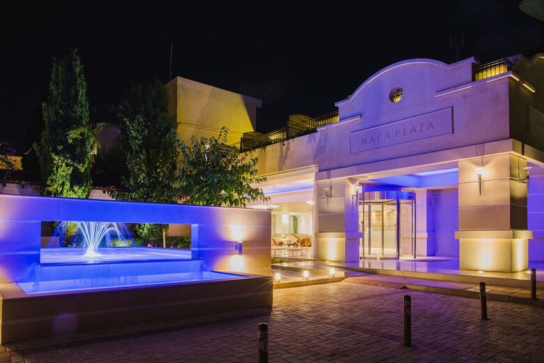 Napa Plaza Hotel-adults Only