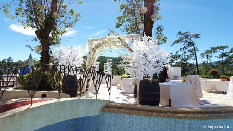 Newtown Plaza Hotel