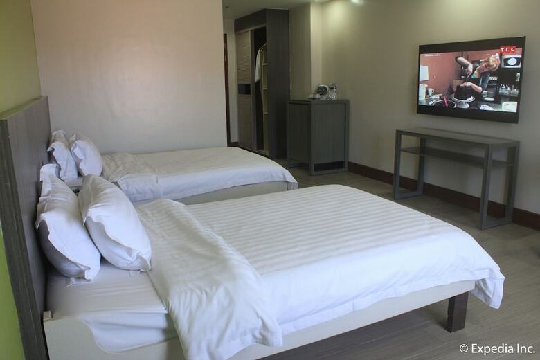 Newtown Plaza Hotel