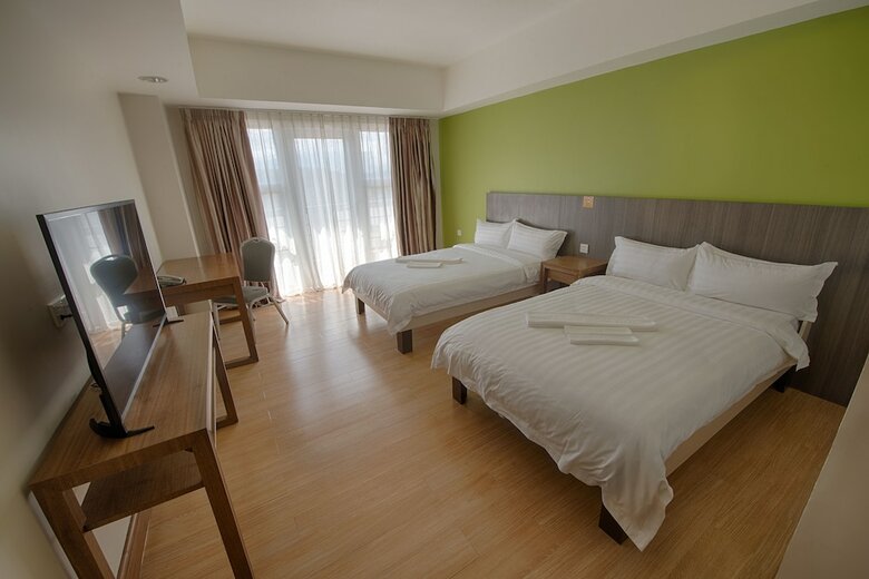 Newtown Plaza Hotel