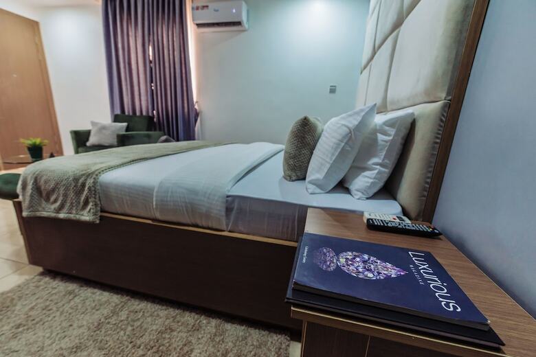 Tranquil Mews Hotel