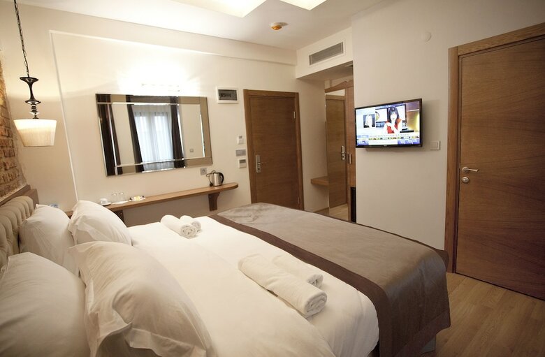Pera Line Hotel