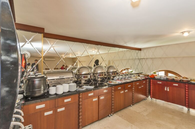 Eskar Hotel