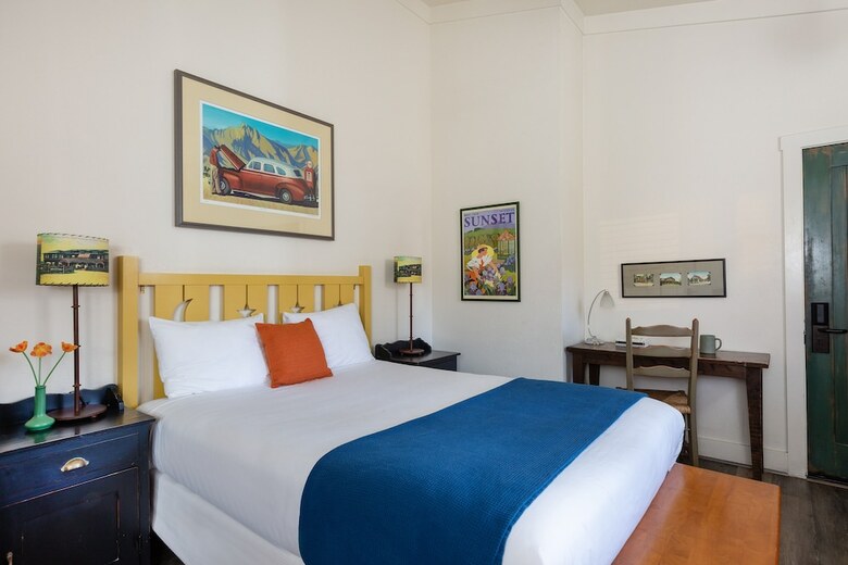 Hotel Sonoma Creek Inn