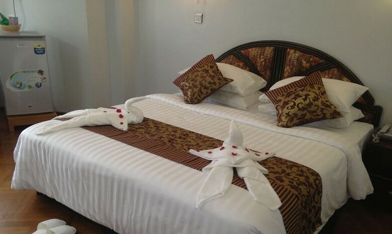 Summer Palace Hotel