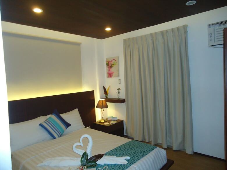 Hotel The Orient Beach Boracay