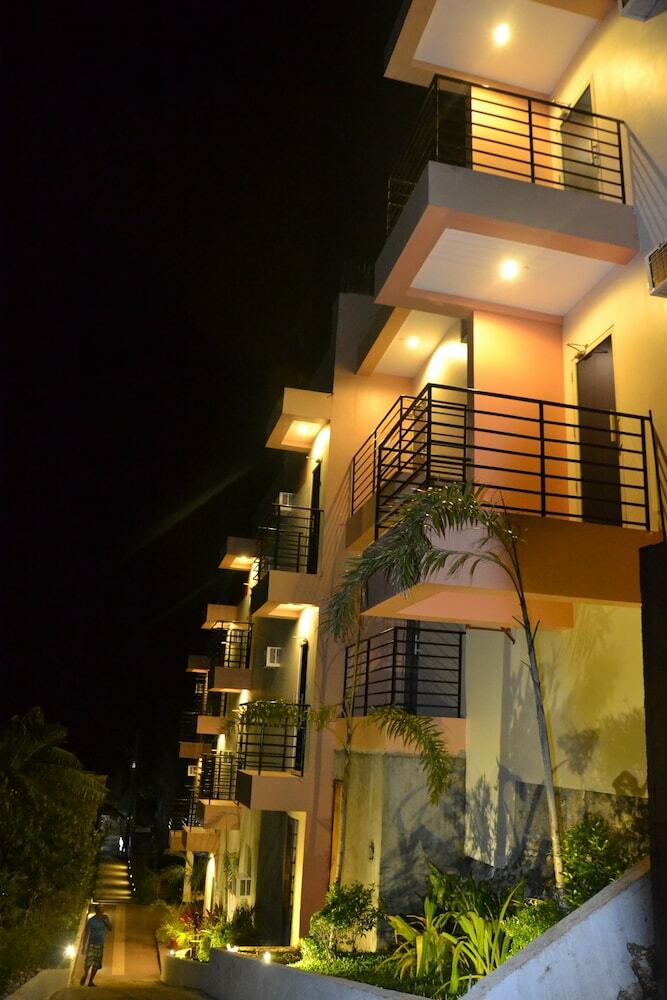 Hotel The Orient Beach Boracay