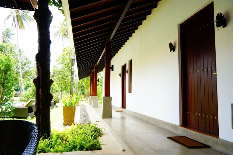 Hotel Lespri Grand