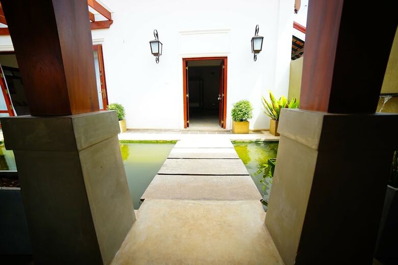 Hotel Lespri Grand