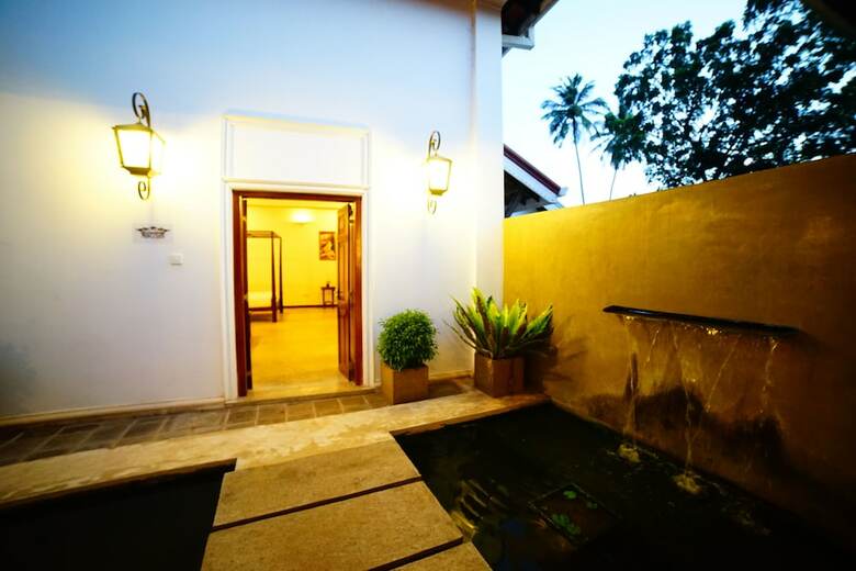 Hotel Lespri Grand