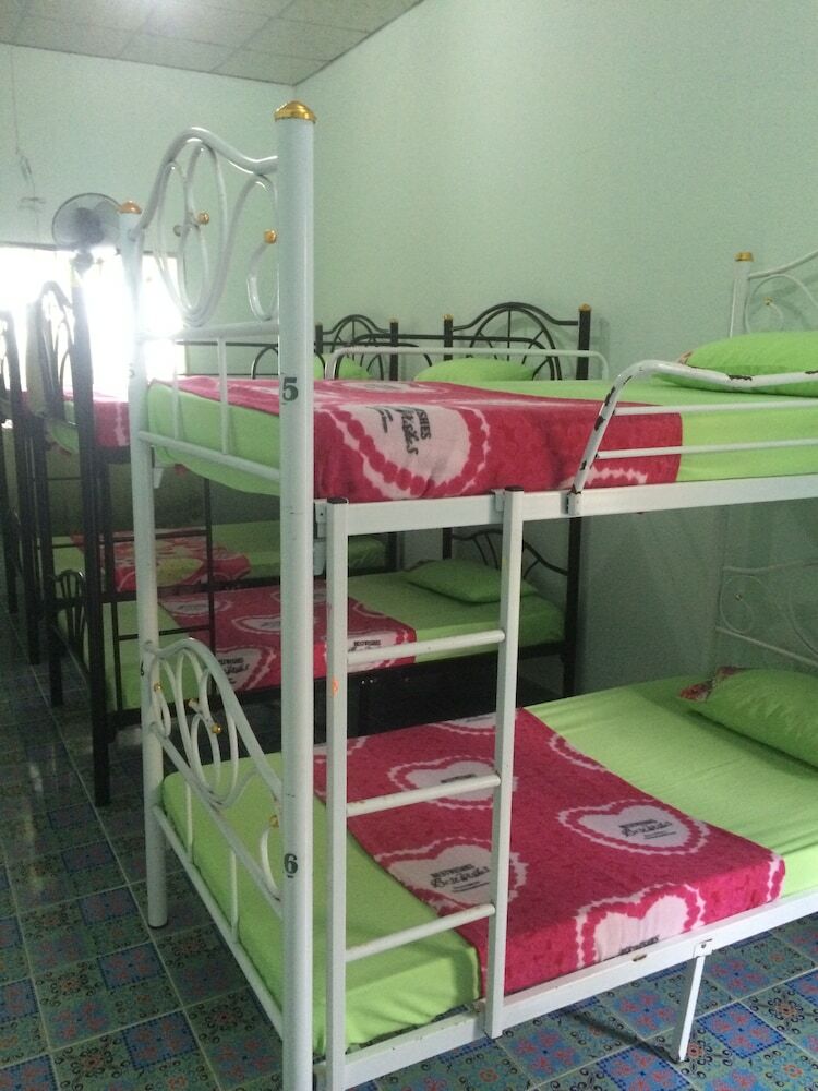 Hostal Supreeya Guesthouse
