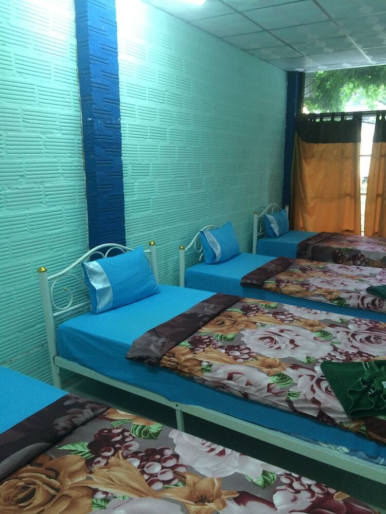 Hostal Supreeya Guesthouse