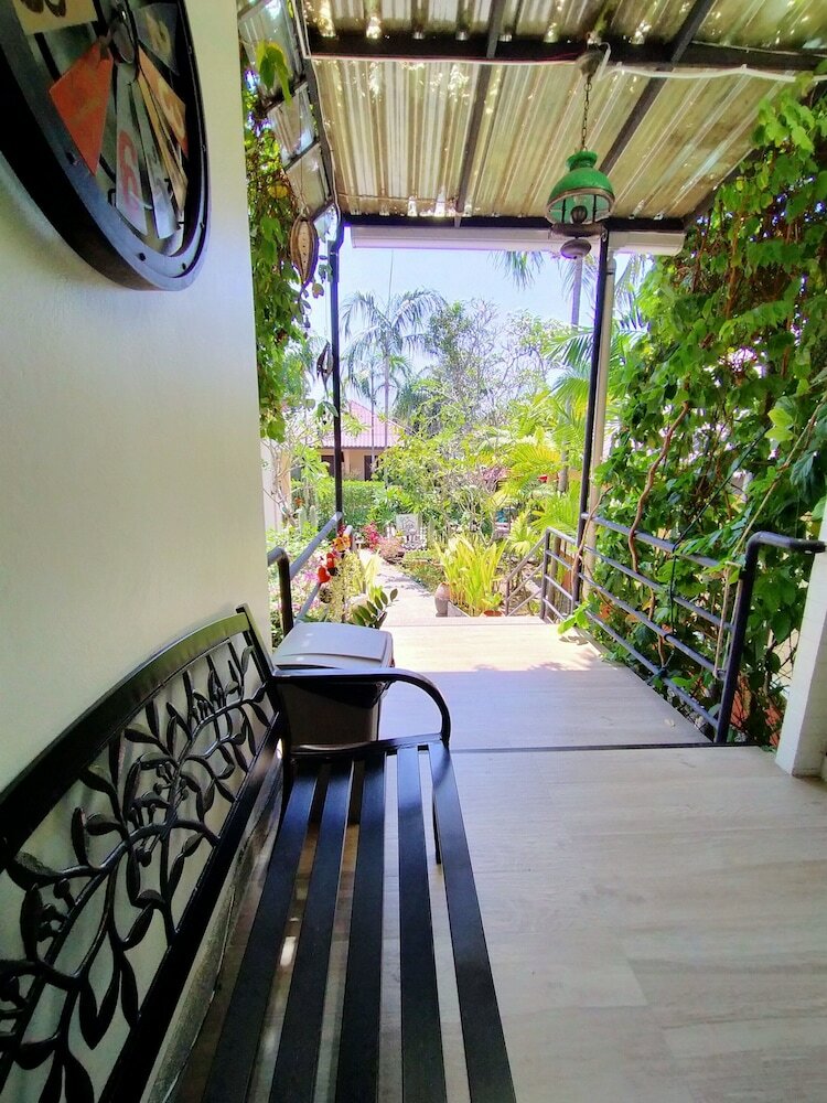 Hotel Happy Cottages Phuket