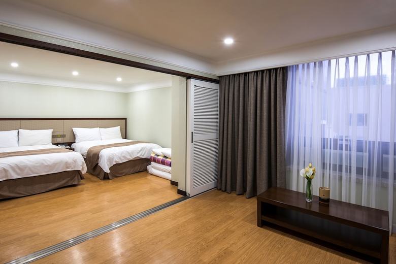 Staz Hotel Jeju Robero