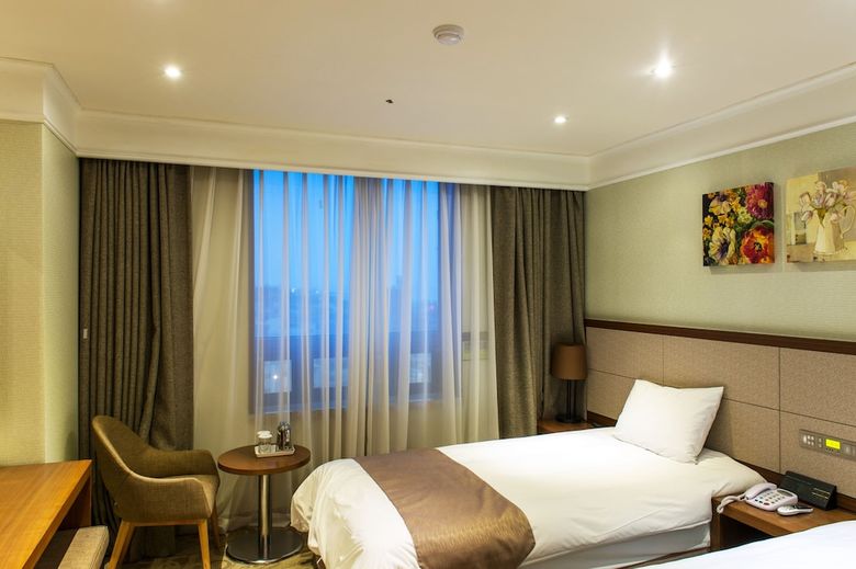 Staz Hotel Jeju Robero