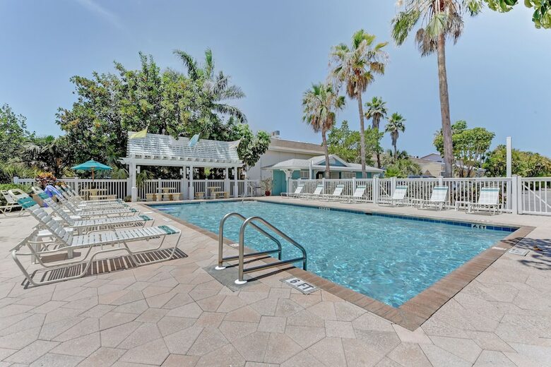 Tradewinds Beach Resort