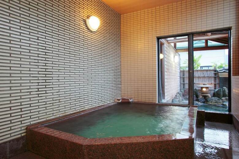 Kusatsu Onsen Kiyoshigekan