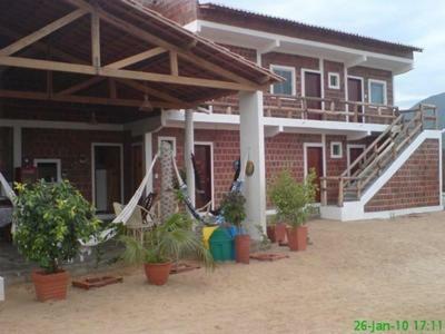Hostal Brisa Da Serra Pousada Hotel