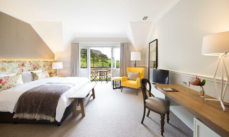 Mont Rochelle Hotel & Vineyard