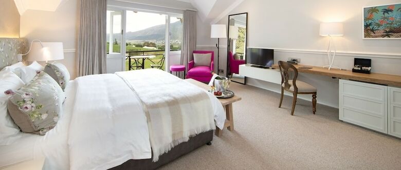 Mont Rochelle Hotel & Vineyard