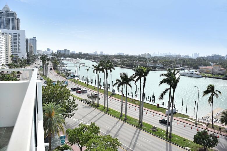 Aparthotel Seacoast Suites On Miami Beach