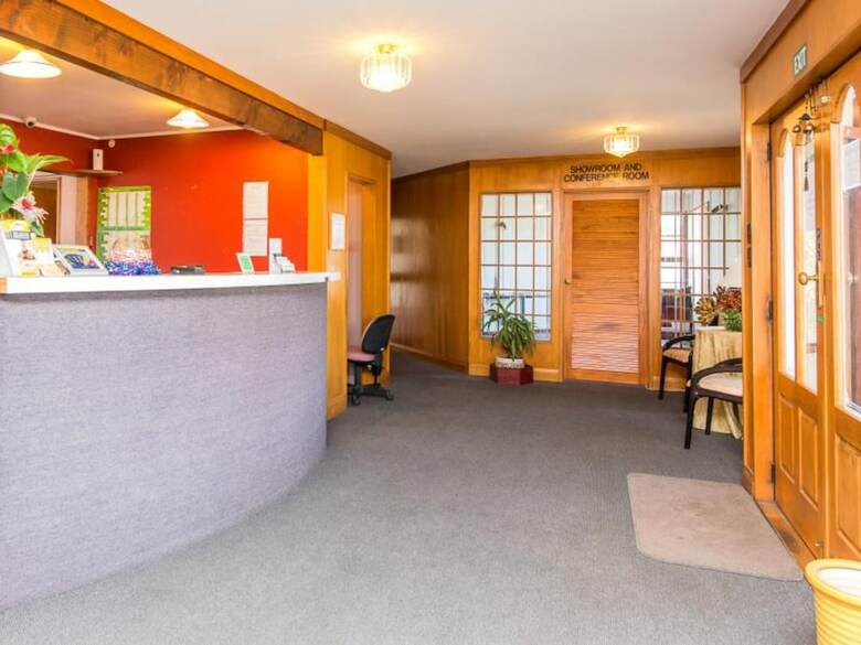 Burwood Manor Motel