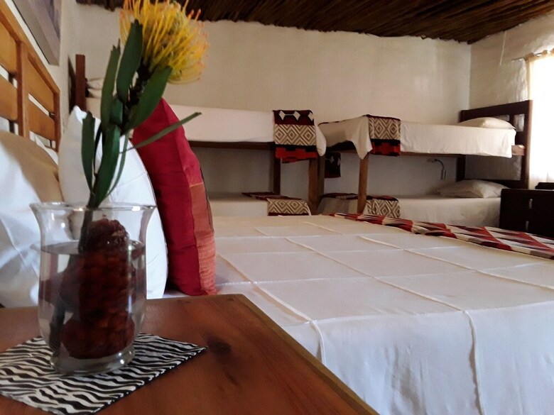 Posada The Bush Pub & Inn