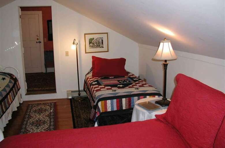 Bed & Breakfast Pepper House Inn