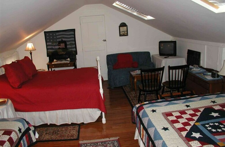 Bed & Breakfast Pepper House Inn
