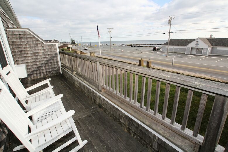 Beachside Village Resort