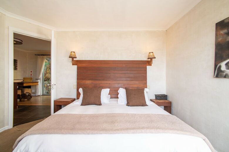 Apartamentos African Violet Guest Suites