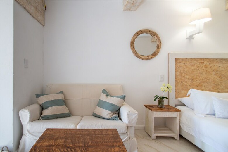 Apartamentos African Violet Guest Suites
