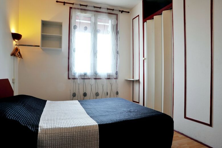 Hotel H�tel Les Rosiers