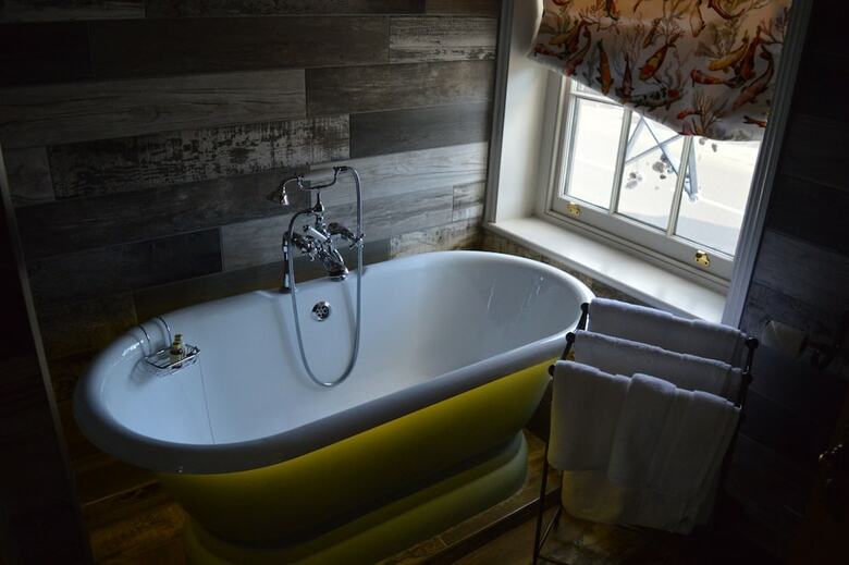 Posada Long Melford Swan