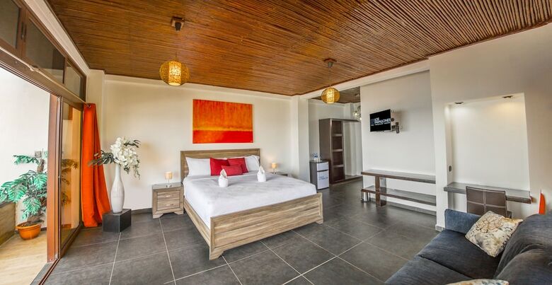 Hotel Los Farallones