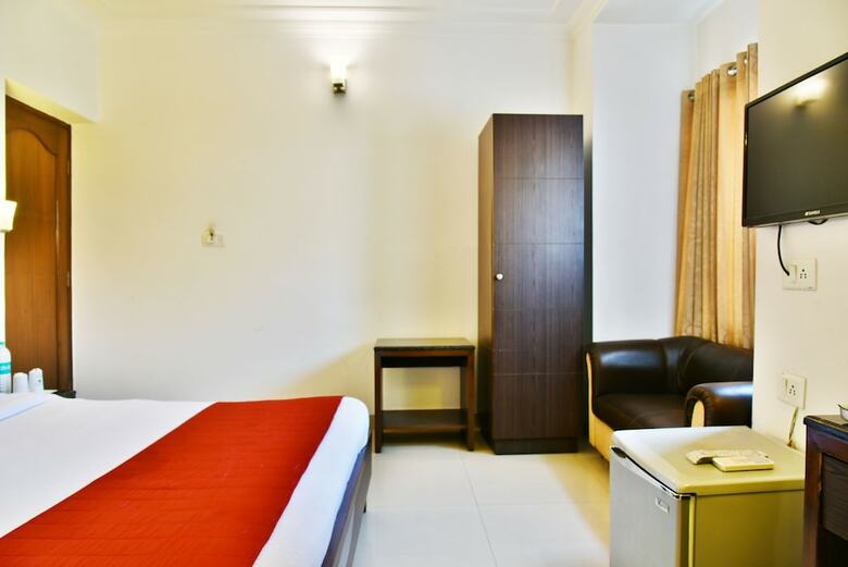 Hotel Sapphire
