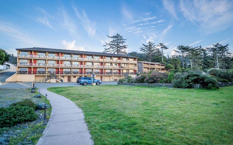 Hotel Gold Beach Inn