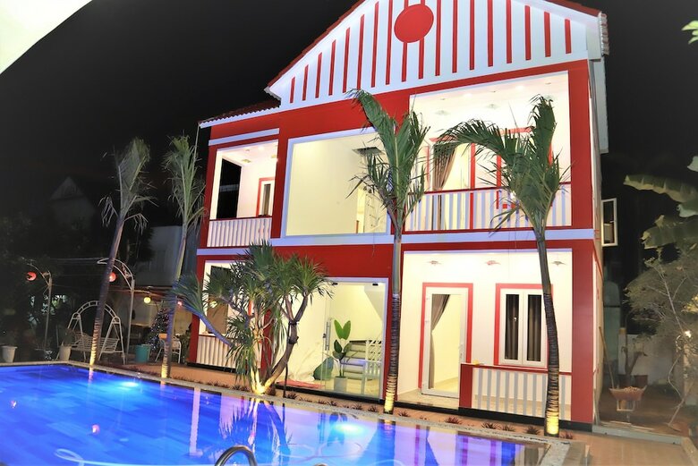 Hotel Red House Homestay