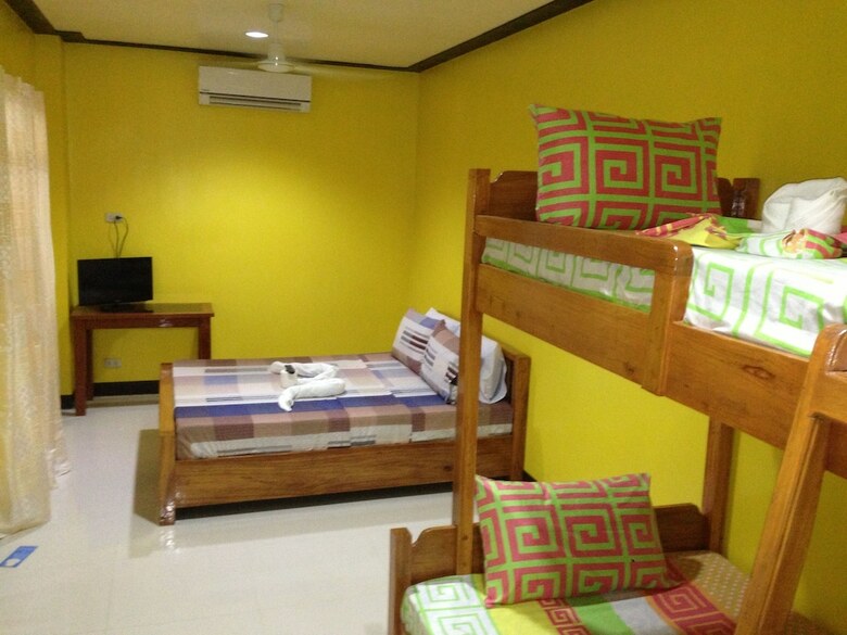 Hotel Citrine Tourist Travel Lodge