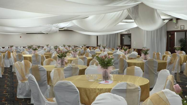 Ramada Hotel & Conference Center By Wyndham Medford