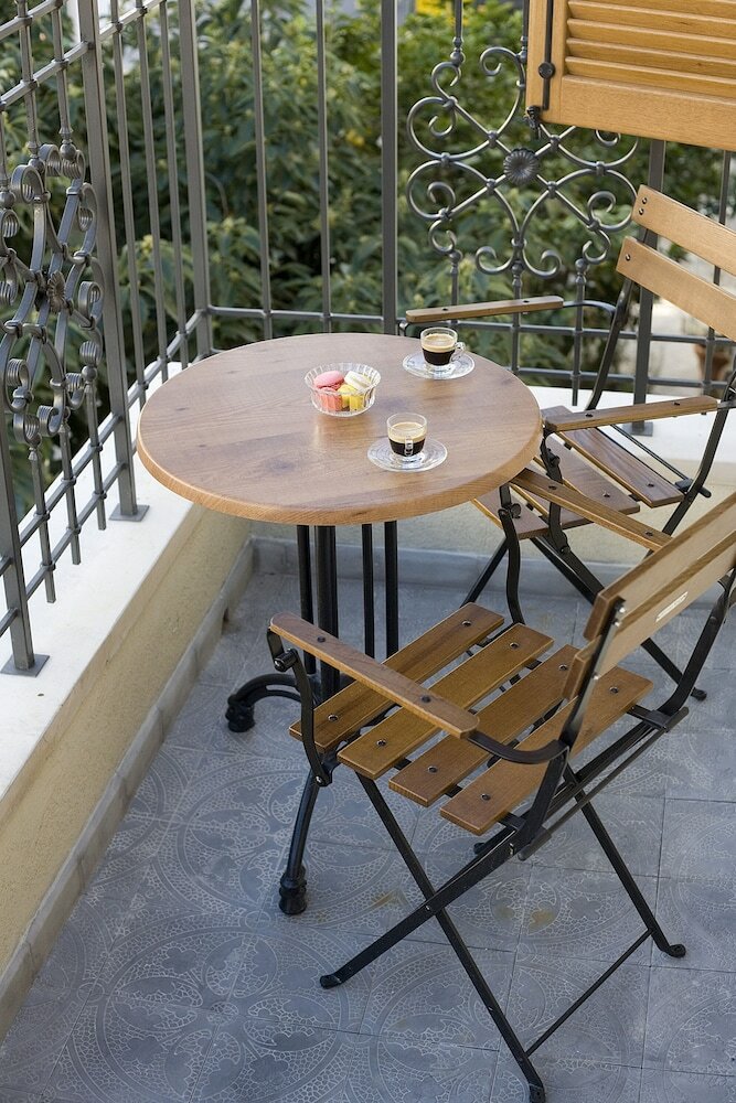 Molcho Neve Tzedek Apartments By Master